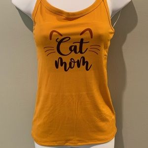Woman’s Cat mom scoop neck tank top.